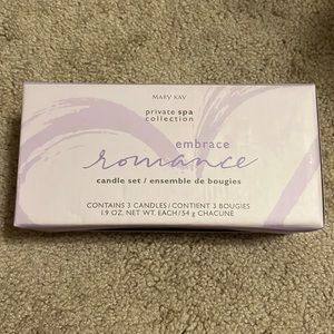 Mary Kay embrace romance candle set